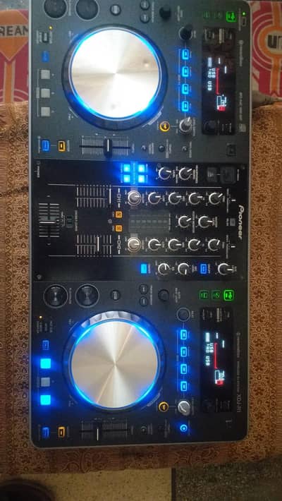 Pioneer XDJ-R1 Professional All-in-One DJ System
