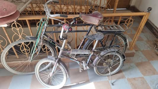used Sohrab bicycle. chote bicycle is ke Sath free he.