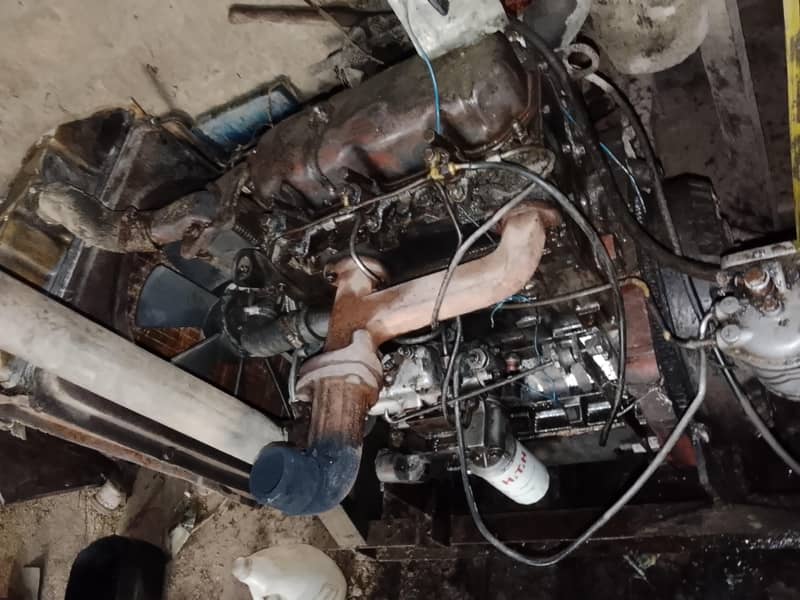 Tractor engine 0