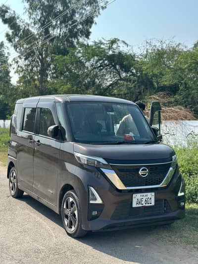 Nissan Roox Hybrid