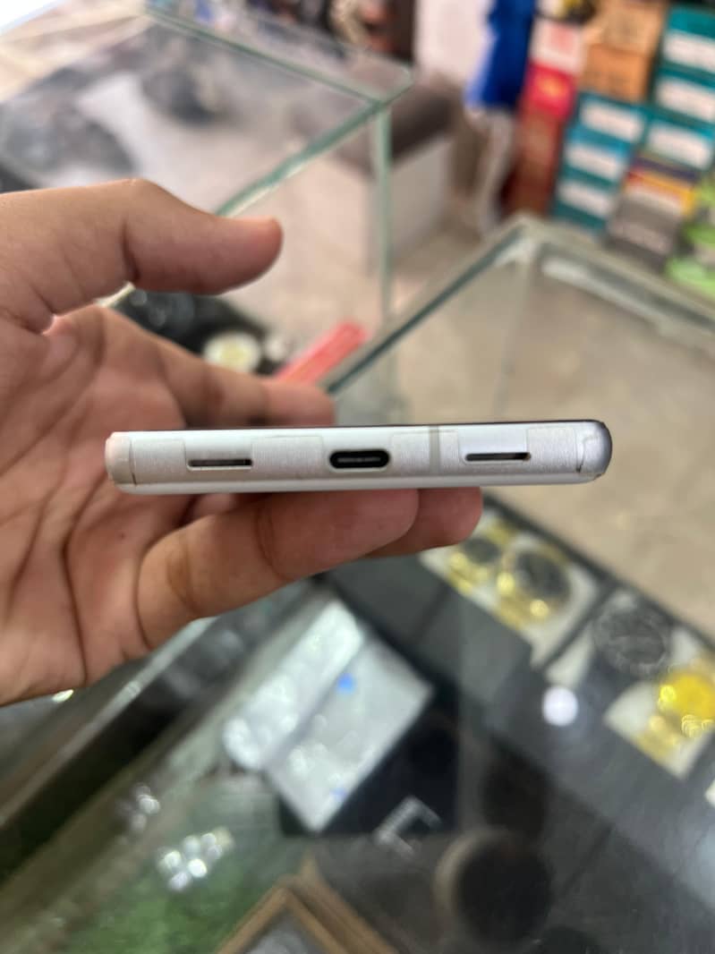 Google Pixel 7a 3