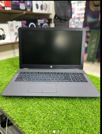 HP 255g7 slim laptop 4gb DDR4