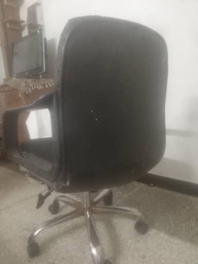 cumputer chair for sale in just 1500