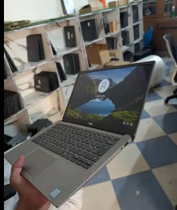 DELL3301 8GB RAM 256GB SSD 1080P DISPLAY