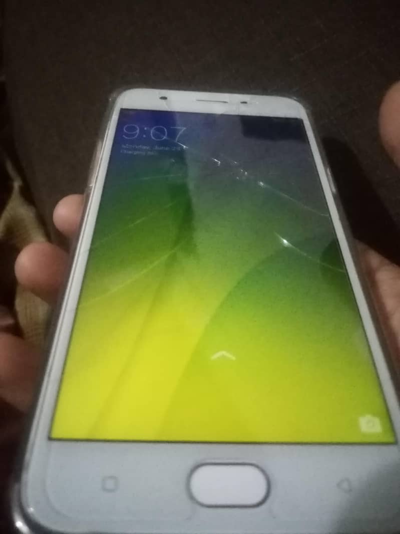 OPPO A57 0