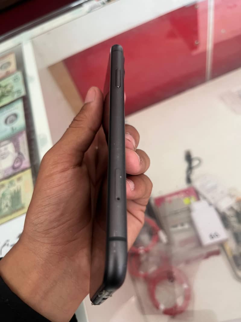 Apple iPhone 11 1