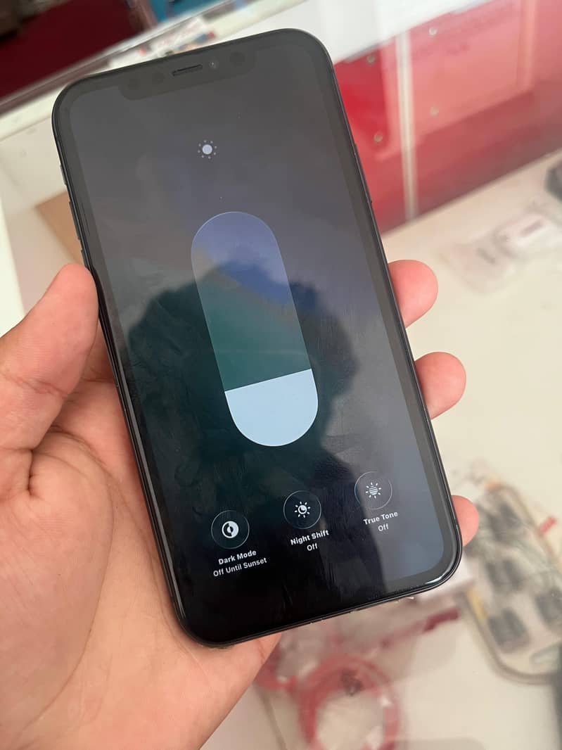 Apple iPhone 11 3