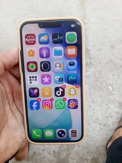 Apple iPhone 13