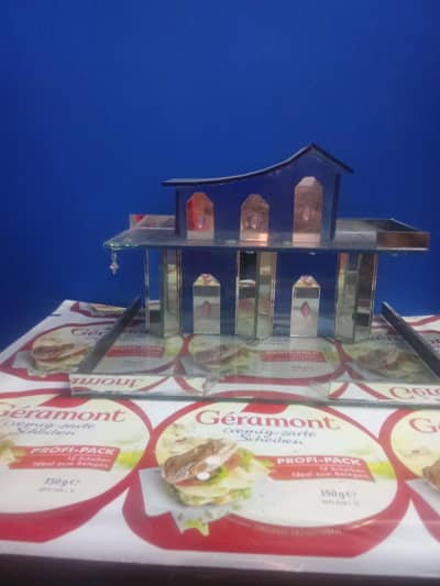 sell in mirror house