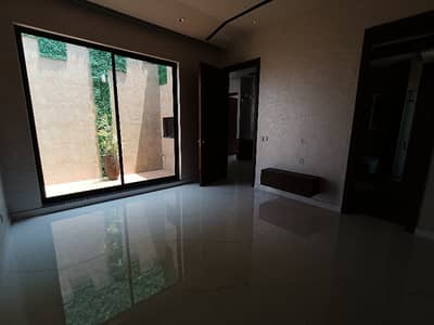 23 Marla Corner Upper Portion For Rent