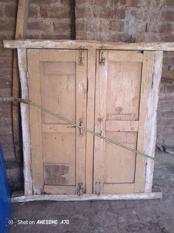 window (Khirki) 0