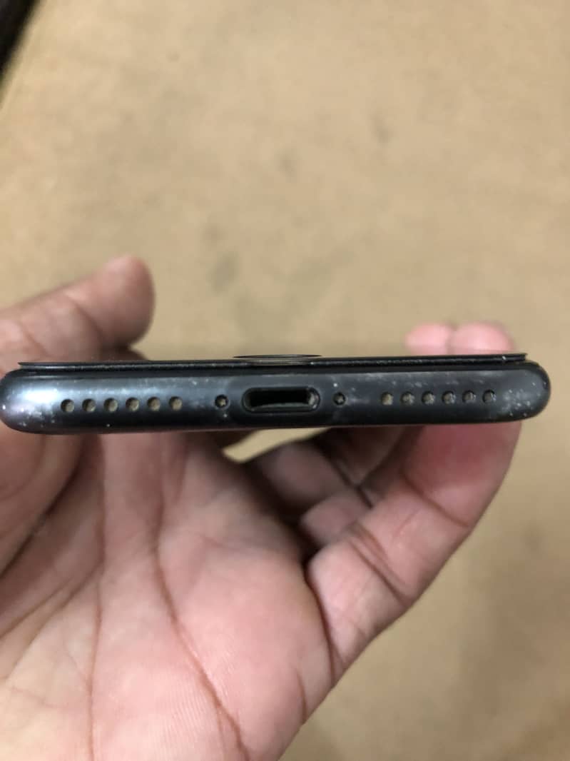 Apple iPhone 8 0
