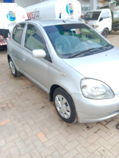 Toyota Vitz 2000