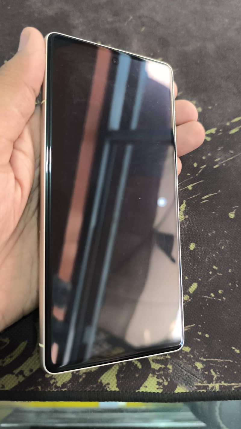Google Pixel 7 3