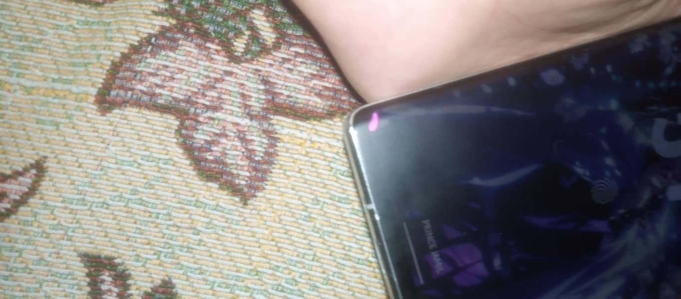 Sharp Aquos r6 6