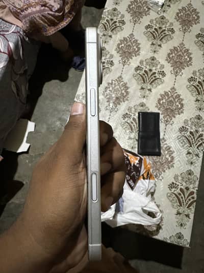 Apple iPhone 16 Plus