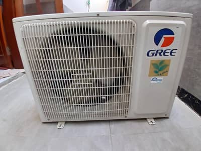  Gree 1.5 Ton Inverter AC for Sale – Excellent Condition 