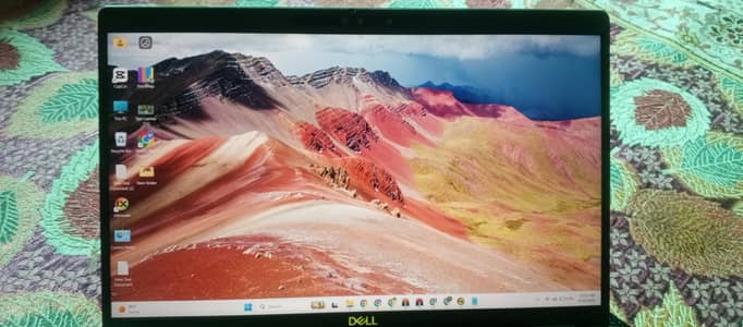Dell Core Ultra 5 Touch Screen Just Like Brand New