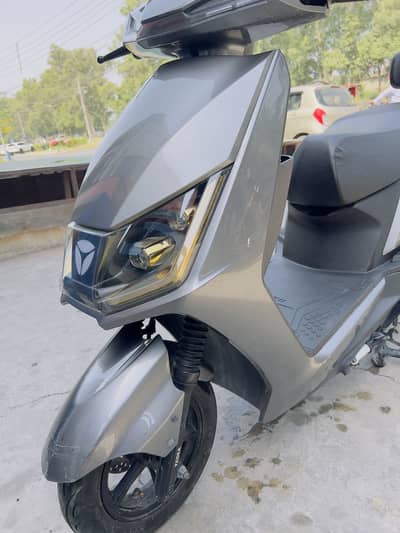 Yadea T5 for sale