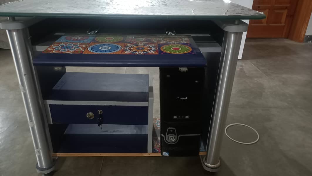 computer table 1