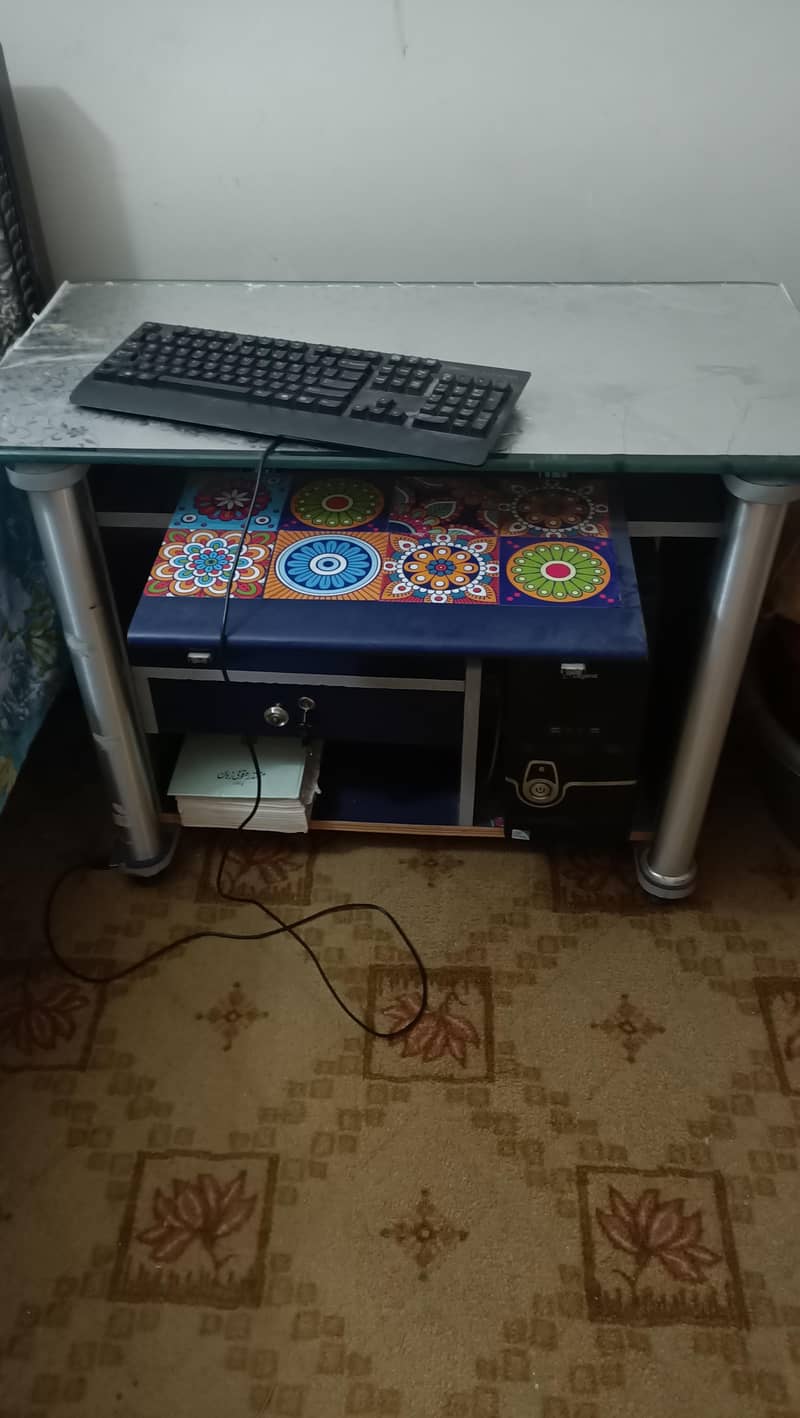 computer table 3