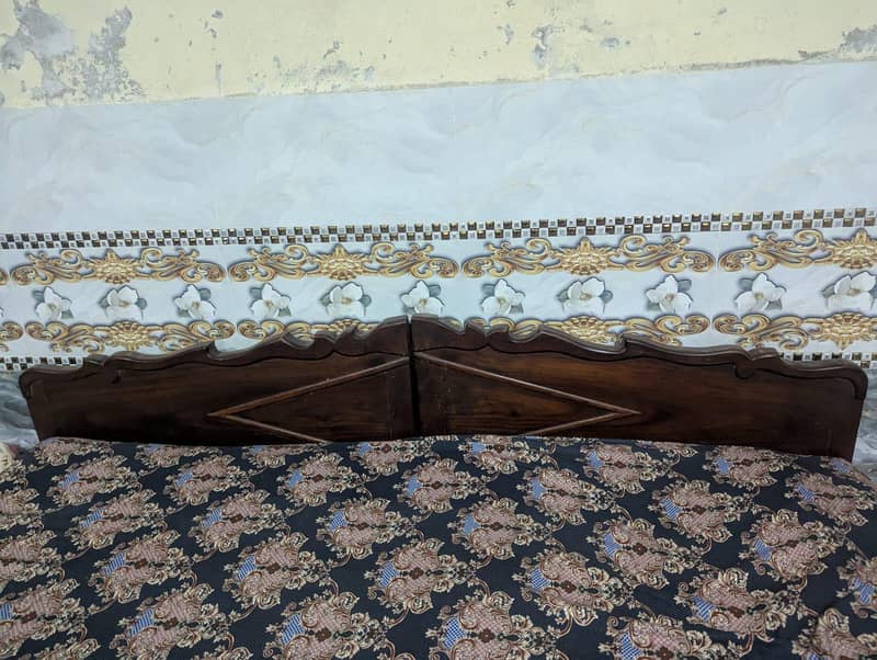 Bed, Dressing table and Showcase 5