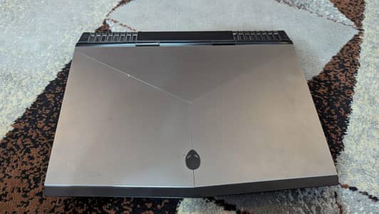 dell Alienware r3 15