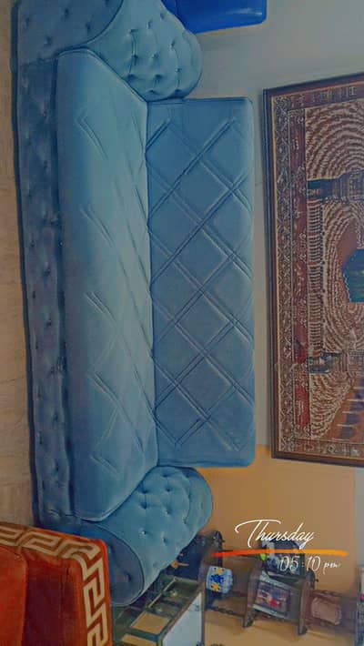 Sofa in low price under good  condition