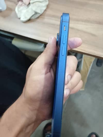 Apple iPhone XR