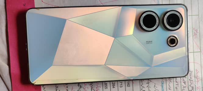 Tecno CAMON 20