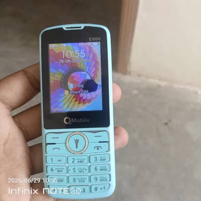 QMobile E1000 Party