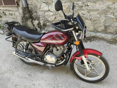 Suzuki GS 150 SE