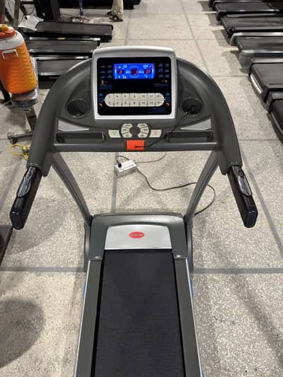Treadmills | Running Machines | Electric treadmills | Butt Fitness