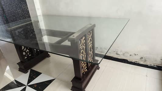 Brand new Dinning set with 6 chairs