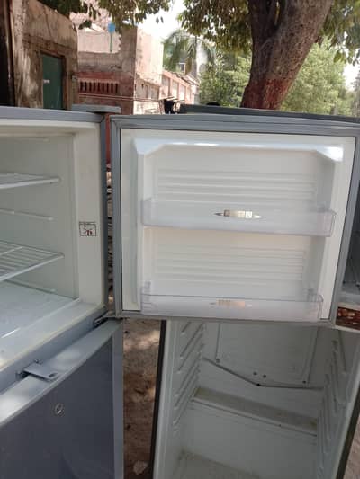 Farig Refrigerator