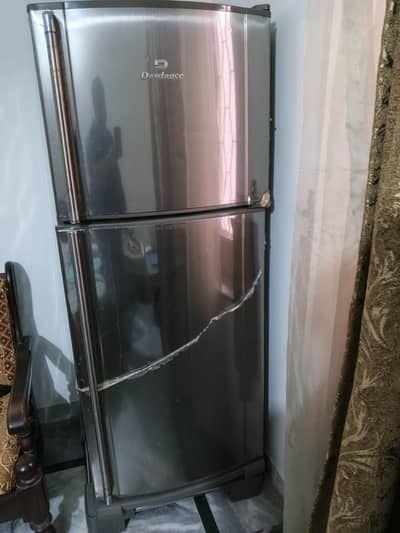 Dawlance Refrigerator large