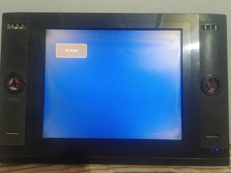LCD with attached high performance buffer 1
