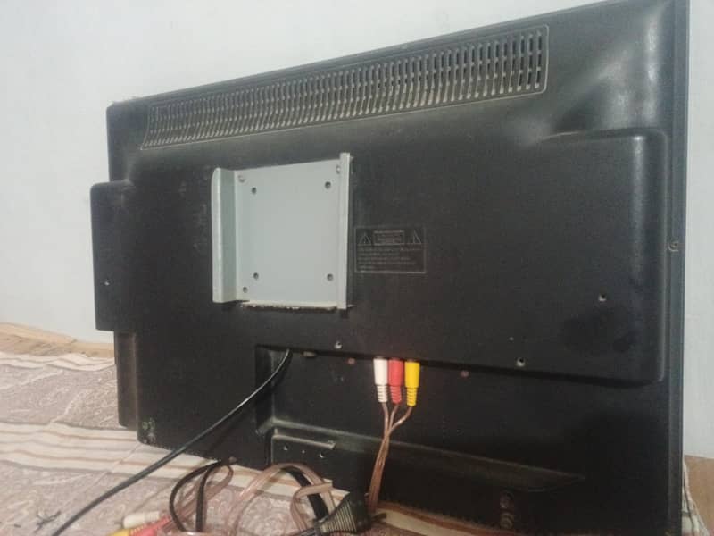 LCD with attached high performance buffer 3