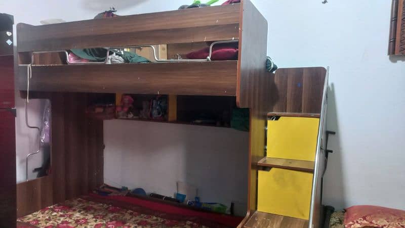 Double bed in clean surface condition 4