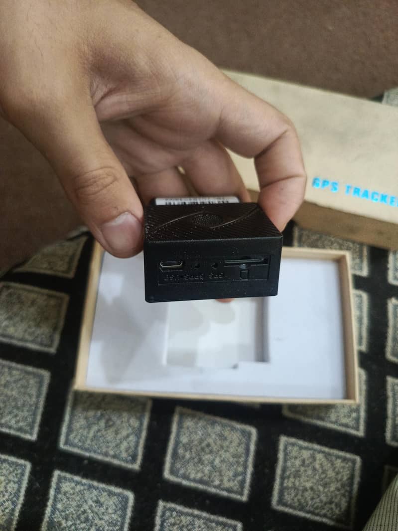 GPS TRACKER 4