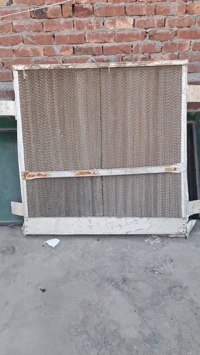 water Cooler For window 4x4 in good condition