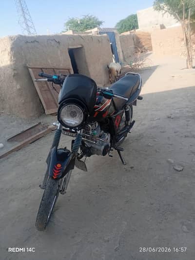 Ravi Piaggio 125cc self start 2015
