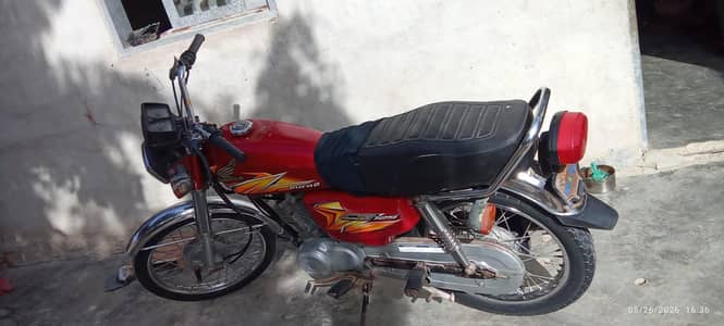 Karachi number 2021 first owner salled engine chamber