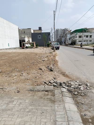 Corner Main 60 Feet Road