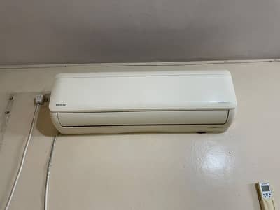 Orient 1.5 Ton Heat & Cool Split AC – Excellent Condition | Only Gas