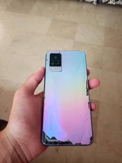 Vivo V21