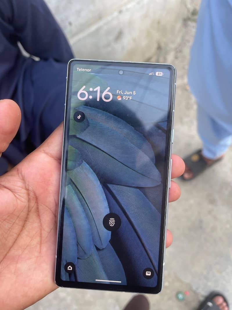 Google Pixel 7a 4