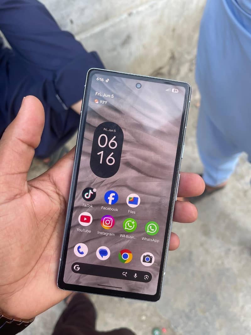 Google Pixel 7a 5