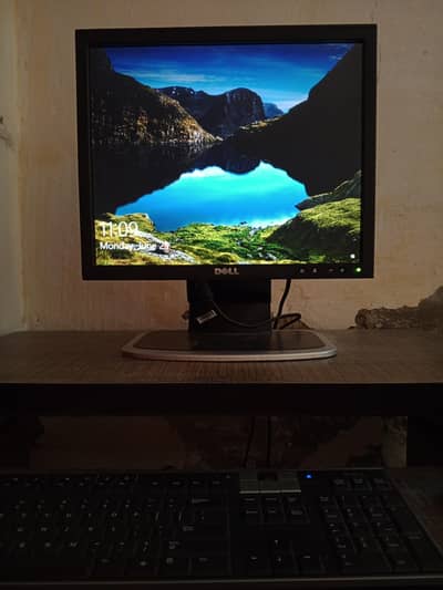 Dell Core i3 4th generation 4GB ram, 233GB rom table included