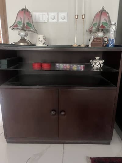 TV trolley with glass top & glass shelves
